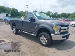 2017 Ford F-250 XLT with VIN 1FTBF2B64HEE40421, listed as a IAAI auction lot 42449530 with 73,219 mi miles and . Bid and sale history available at DreamBid. Image 1.