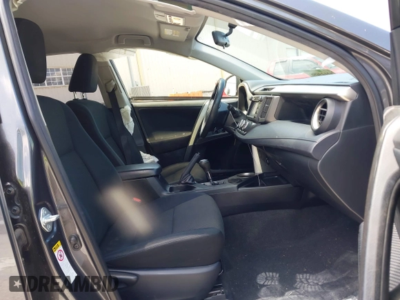 2014 Toyota RAV4 LE с VIN JTMZFREV0EJ021172, выставлен на аукционе IAAI как лот 42123498 с пробегом 63 846 миль миль и . История ставок и продаж доступна на DreamBid. Изображение 5.