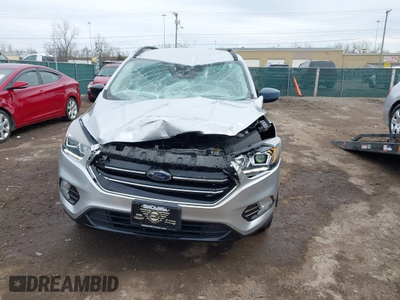 2019 Ford Escape SE with VIN 1FMCU9GD7KUB29309, listed as a IAAI auction lot 41876535 with 90,688 mi miles. Bid and sale history available at carsss.com. Image 12.