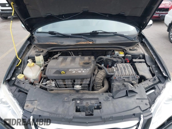 2012 Chrysler 200 Limited with VIN 1C3CCBCB5CN257373, listed as a IAAI auction lot 42111275 with 147,741 mi miles. Bid and sale history available at carsss.com. Image 10.