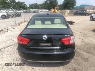 2012 Volkswagen Passat SE z VIN 1VWBN7A30CC073400, wystawiony jako IAAI lot #42284473 z przebiegiem 144 782 mil mil oraz . Historia ofert i sprzedaży dostępna na DreamBid. Obrazek 16.