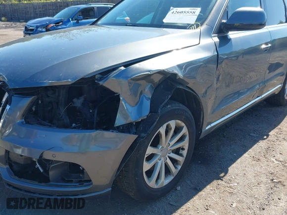 2016 Audi Q5 Premium Plus z VIN WA1L2AFP5GA140352, wystawiony jako IAAI lot #42605558 z przebiegiem 106 185 mil mil oraz . Historia ofert i sprzedaży dostępna na DreamBid. Obrazek 6.