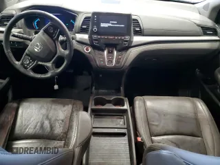 2019 Honda Odyssey EX-L with VIN 5FNRL6H72KB138520, listed as a Copart auction lot 52151145 with 89,777 mi miles and Non Repairable. Bid and sale history available at carsss.com. Image 8.