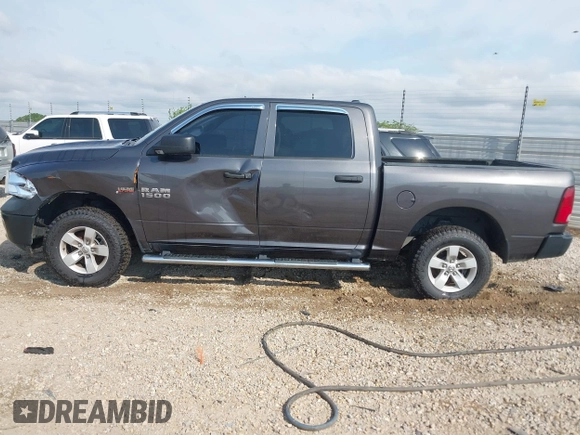 2018 Ram 1500 Express z VIN 1C6RR7KT0JS276527, wystawiony jako IAAI lot #41967968 z przebiegiem 200 964 mil mil oraz . Historia ofert i sprzedaży dostępna na DreamBid. Obrazek 14.