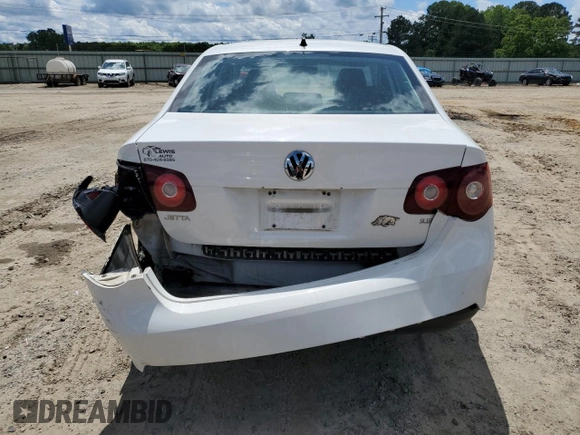 2010 Volkswagen Jetta SE с VIN 3VWRX7AJ8AM126914, выставлен на аукционе Copart как лот 56363645 с пробегом 107 149 миль миль и Списание • Salvage title. История ставок и продаж доступна на DreamBid. Изображение 6.
