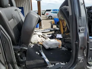 2015 Nissan Titan SL с VIN 1N6AA0EC7FN504896, выставлен на аукционе Copart как лот 59032405 с пробегом Не указан миль и На запчасти • Non repairable. История ставок и продаж доступна на DreamBid. Изображение 10.