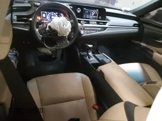 2021 Lexus ES with VIN 58ACZ1B11MU085433, listed as a Copart auction lot 46726175 with 40,103 mi miles and Salvage Title. Bid and sale history available at carsss.com. Image 8.