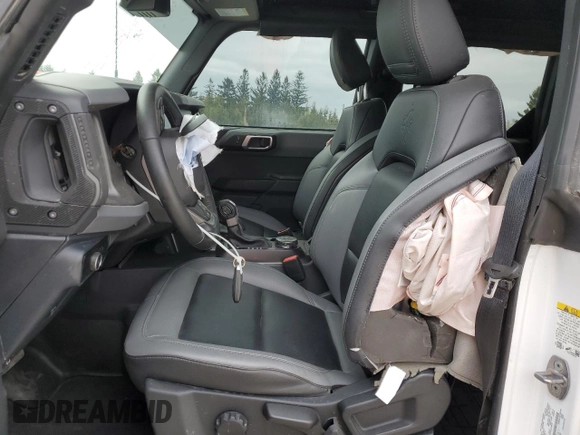 2024 Ford Bronco Big Bend z VIN 1FMDE7BH7RLA34989, wystawiony jako Copart lot #56479135 z przebiegiem 16 320 mil mil oraz Czysty tytuł • Clean title. Historia ofert i sprzedaży dostępna na DreamBid. Obrazek 7.