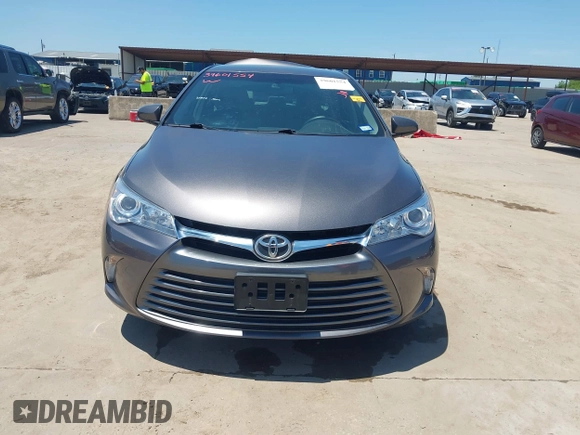 2017 Toyota Camry XLE with VIN 4T1BF1FK9HU734223, listed as a IAAI auction lot 39601554 with 61,147 mi miles. Bid and sale history available at carsss.com. Image 12.