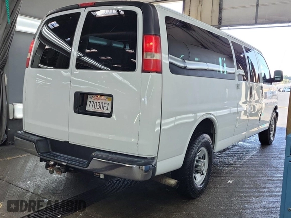 2012 Chevrolet Express Passenger 1LT с VIN 1GAZG1FG2C1159073, выставлен на аукционе IAAI как лот 42619812 с пробегом 90 220 миль миль и . История ставок и продаж доступна на DreamBid. Изображение 15.
