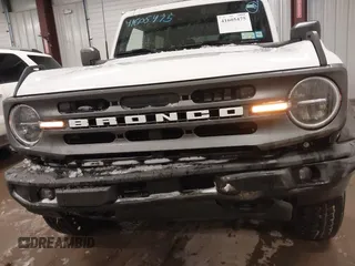 2023 Ford Bronco with VIN 1FMDE5AHXPLB20297, listed as a IAAI auction lot 41605475 with 18,621 mi miles. Bid and sale history available at carsss.com. Image 6.