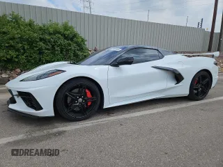 2023 Chevrolet Corvette 3LT z VIN 1G1YC3D46P5132310, wystawiony jako Copart lot #87001484 z przebiegiem 14 522 mil mil oraz Czysty tytuł • Clean title. Historia ofert i sprzedaży dostępna na DreamBid. Obrazek 1.
