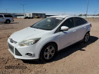 2014 Ford Focus SE with VIN 1FADP3F20EL224694, listed as a Copart auction lot 44388575 with 130,260 mi miles and Salvage Title. Bid and sale history available at carsss.com. Image 1.