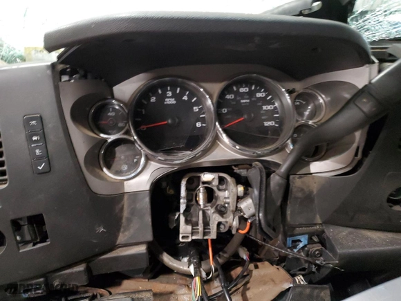2011 GMC Sierra 2500HD SLE with VIN 1GT220CG9BZ228024, listed as a Copart auction lot 48848405 with 0 mi miles and Salvage Title. Bid and sale history available at carsss.com. Image 9.