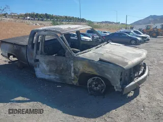 1991 Chevrolet Silverado 2500 z VIN 2GCFK29K6M1236134, wystawiony jako IAAI lot #41864239 z przebiegiem Nie podano mil oraz . Historia ofert i sprzedaży dostępna na DreamBid. Obrazek 1.