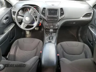 2019 Jeep Cherokee Latitude z VIN 1C4PJLCX5KD148002, wystawiony jako Copart lot #54170595 z przebiegiem 136 852 mil mil oraz Szkoda całkowita • Salvage title. Historia ofert i sprzedaży dostępna na DreamBid. Obrazek 8.