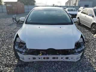 2014 Ford Focus SE with VIN 1FADP3F27EL412368, listed as a Copart auction lot 51463155 with 143,484 mi miles and Salvage Title. Bid and sale history available at DreamBid. Image 5.