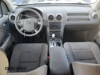 2005 Ford Freestyle SE with VIN 1FMDK01175GA41626, listed as a Copart auction lot 87864305 with 228,546 mi miles and Non Repairable. Bid and sale history available at carsss.com. Image 8.