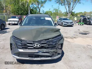2025 Hyundai Tucson SEL Convenience with VIN 5NMJC3DE6SH460804, listed as a IAAI auction lot 41770219 with 3,847 mi miles. Bid and sale history available at carsss.com. Image 13.