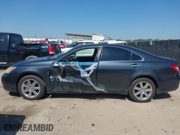 2008 Lexus ES 330 z VIN JTHBJ46GX82182547, wystawiony jako IAAI lot #42322564 z przebiegiem 303 870 mil mil oraz . Historia ofert i sprzedaży dostępna na DreamBid. Obrazek 14.