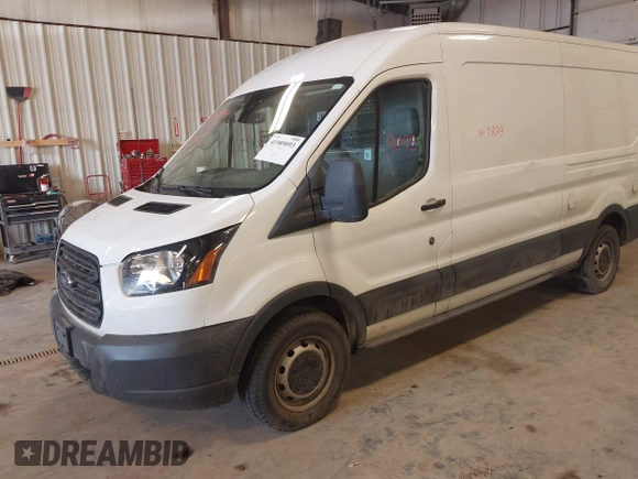 2018 Ford Transit with VIN 1FTBW2CM3JKA27829, listed as a IAAI auction lot 41989093 with 148,187 mi miles. Bid and sale history available at carsss.com. Image 18.