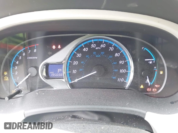 2011 Toyota Sienna XLE AAS z VIN 5TDYK3DC0BS062372, wystawiony jako IAAI lot #42257069 z przebiegiem 195 698 mil mil oraz . Historia ofert i sprzedaży dostępna na DreamBid. Obrazek 7.