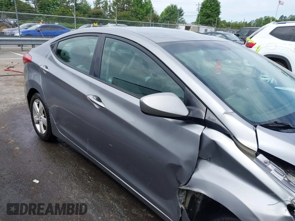 2012 Hyundai Elantra GLS с VIN KMHDH4AE7CU364937, выставлен на аукционе IAAI как лот 42312743 с пробегом 170 695 миль миль и . История ставок и продаж доступна на DreamBid. Изображение 14.