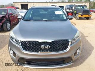 2017 Kia Sorento EX with VIN 5XYPHDA11HG277686, listed as a IAAI auction lot 41790097 with 70,799 mi miles and . Bid and sale history available at carsss.com. Image 12.