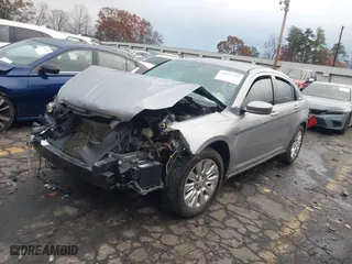 2014 Chrysler 200 LX with VIN 1C3CCBAB3EN207979, listed as a IAAI auction lot 40997988 with 120,198 mi miles. Bid and sale history available at carsss.com. Image 17.