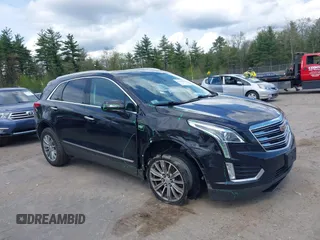 2017 Cadillac XT5 Luxury AWD z VIN 1GYKNDRSXHZ319333, wystawiony jako IAAI lot #42217150 z przebiegiem 123 616 mil mil oraz . Historia ofert i sprzedaży dostępna na DreamBid. Obrazek 1.