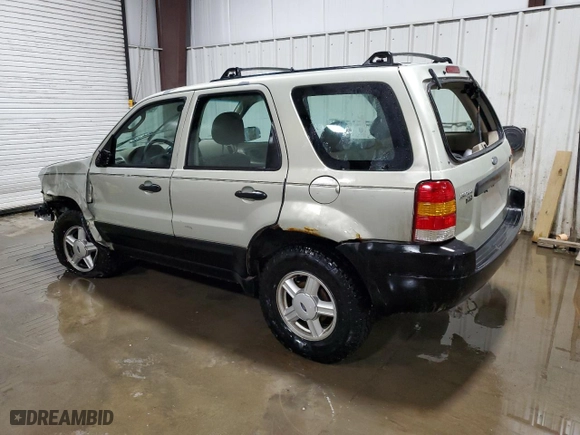 2003 Ford Escape XLS Popular with VIN 1FMYU02143KA40311, listed as a Copart auction lot 46442255 with 162,033 mi miles and Salvage Title. Bid and sale history available at carsss.com. Image 2.