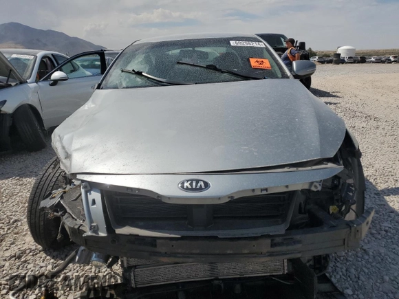 2014 Kia Optima Hybrid EX with VIN KNAGN4ADXE5069276, listed as a Copart auction lot 69298214 with 0 mi miles and Salvage Title. Bid and sale history available at carsss.com. Image 5.