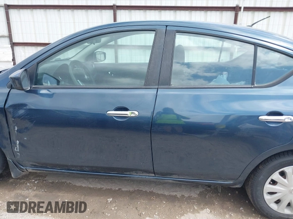 2015 Nissan Versa SV with VIN 3N1CN7AP8FL894119, listed as a IAAI auction lot 42045945 with 88,458 mi miles. Bid and sale history available at carsss.com. Image 14.