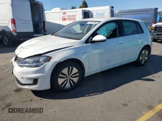 2017 Volkswagen Golf SE с VIN WVWKR7AU1HW953432, выставлен на аукционе Copart как лот 77371804 с пробегом 128 182 миль миль и Списание • Salvage title. История ставок и продаж доступна на DreamBid. Изображение 1.