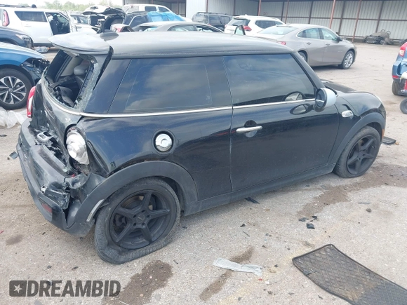 2019 MINI Hardtop Cooper S z VIN WMWXP7C56K2A49415, wystawiony jako IAAI lot #41952188 z przebiegiem 143 633 mil mil oraz . Historia ofert i sprzedaży dostępna na DreamBid. Obrazek 4.