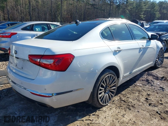 2015 Kia Cadenza Premium with VIN KNALN4D72F5171418, listed as a IAAI auction lot 41243986 with 96,495 mi miles. Bid and sale history available at carsss.com. Image 4.