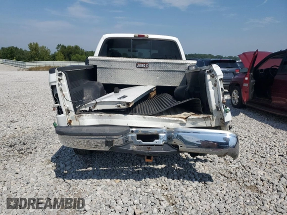 2002 Ford Super Duty F-250 XL with VIN 1FTNW21F72ED29593, listed as a Copart auction lot 68245844 with 301,129 mi miles and Salvage Title. Bid and sale history available at carsss.com. Image 6.