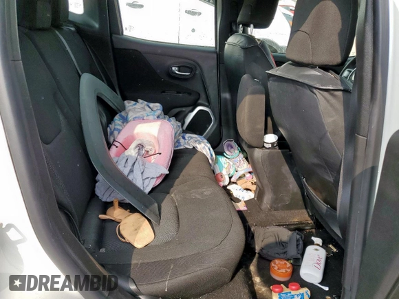 2018 Jeep Renegade Sport with VIN ZACCJAAB9JPG92979, listed as a Copart auction lot 57781935 with 117,095 mi miles and Clean title. Bid and sale history available at DreamBid. Image 10.