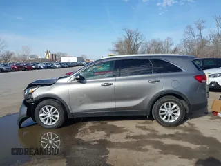 2017 Kia Sorento LX with VIN 5XYPG4A33HG268167, listed as a IAAI auction lot 41792320 with 74,528 mi miles. Bid and sale history available at carsss.com. Image 14.