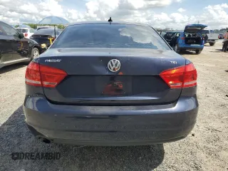 2014 Volkswagen Passat Wolfsburg Edition with VIN 1VWAT7A34EC109710, listed as a Copart auction lot 60604135 with 105,147 mi miles and Clean title. Bid and sale history available at DreamBid. Image 6.