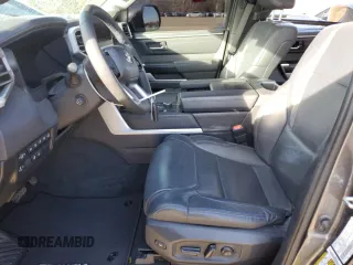 2024 Toyota Sequoia SR5 with VIN 7SVAAABA3RX030715, listed as a Copart auction lot 41924415 with 20,689 mi miles and Salvage Title. Bid and sale history available at carsss.com. Image 7.