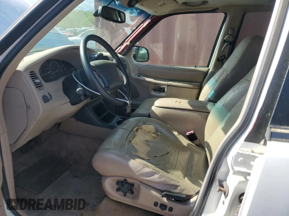2000 Ford Explorer с VIN 1FMZU63X2YUB17781, выставлен на аукционе Copart как лот 53030775 с пробегом 118 781 миль миль и Чистый • Clean title. История ставок и продаж доступна на DreamBid. Изображение 7.