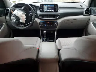 2019 Hyundai Tucson SE with VIN KM8J2CA49KU885758, listed as a Copart auction lot 51117905 with 32,259 mi miles and Salvage Title. Bid and sale history available at carsss.com. Image 8.