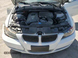 2008 BMW 3 Series 335i z VIN WBAVB73538KY63713, wystawiony jako Copart lot #56179545 z przebiegiem 82 967 mil mil oraz Szkoda całkowita • Salvage title. Historia ofert i sprzedaży dostępna na DreamBid. Obrazek 11.