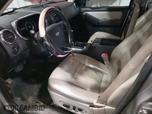 2008 Ford Explorer XLT with VIN 1FMEU73E98UB29347, listed as a Copart auction lot 60543205 with 148,821 mi miles and Salvage title. Bid and sale history available at DreamBid. Image 7.