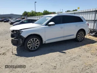 2018 Audi Q7 Prestige с VIN WA1VAAF70JD034389, выставлен на аукционе Copart как лот 61268885 с пробегом 82 062 миль миль и Списание • Salvage title. История ставок и продаж доступна на DreamBid. Изображение 1.