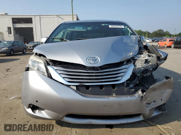 2016 Toyota Sienna XLE z VIN 5TDYK3DC2GS756021, wystawiony jako Copart lot #60636705 z przebiegiem 124 142 mil mil oraz Szkoda całkowita • Salvage title. Historia ofert i sprzedaży dostępna na DreamBid. Obrazek 5.
