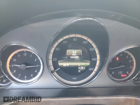 2013 Mercedes-Benz E 350 Luxury with VIN WDDHF5KBXDA687457, listed as a Copart auction lot 56534515 with 141,808 mi miles and Salvage title. Bid and sale history available at DreamBid. Image 9.