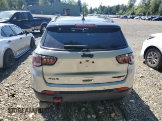 2024 Jeep Compass Trailhawk z VIN 3C4NJDDN8RT145058, wystawiony jako Copart lot #64108975 z przebiegiem 28 737 mil mil oraz Czysty tytuł • Clean title. Historia ofert i sprzedaży dostępna na DreamBid. Obrazek 6.