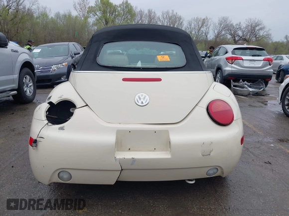 2003 Volkswagen Beetle GLS with VIN 3VWCK21Y43M315003, listed as a IAAI auction lot 41914125 with Not Provided miles and . Bid and sale history available at DreamBid. Image 17.